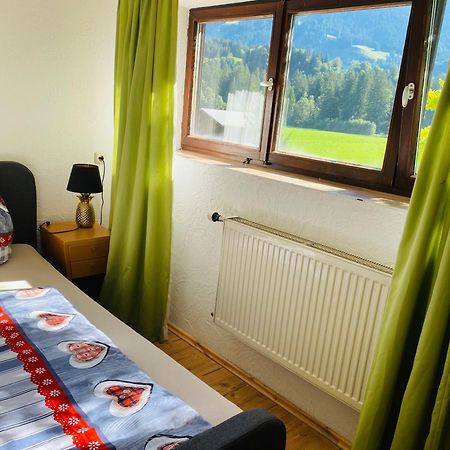 Steinbock Bed & Breakfast Fischen im Allgaeu Pokoj fotografie